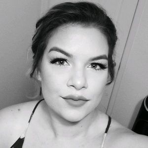 Meet your Posher, Brittney